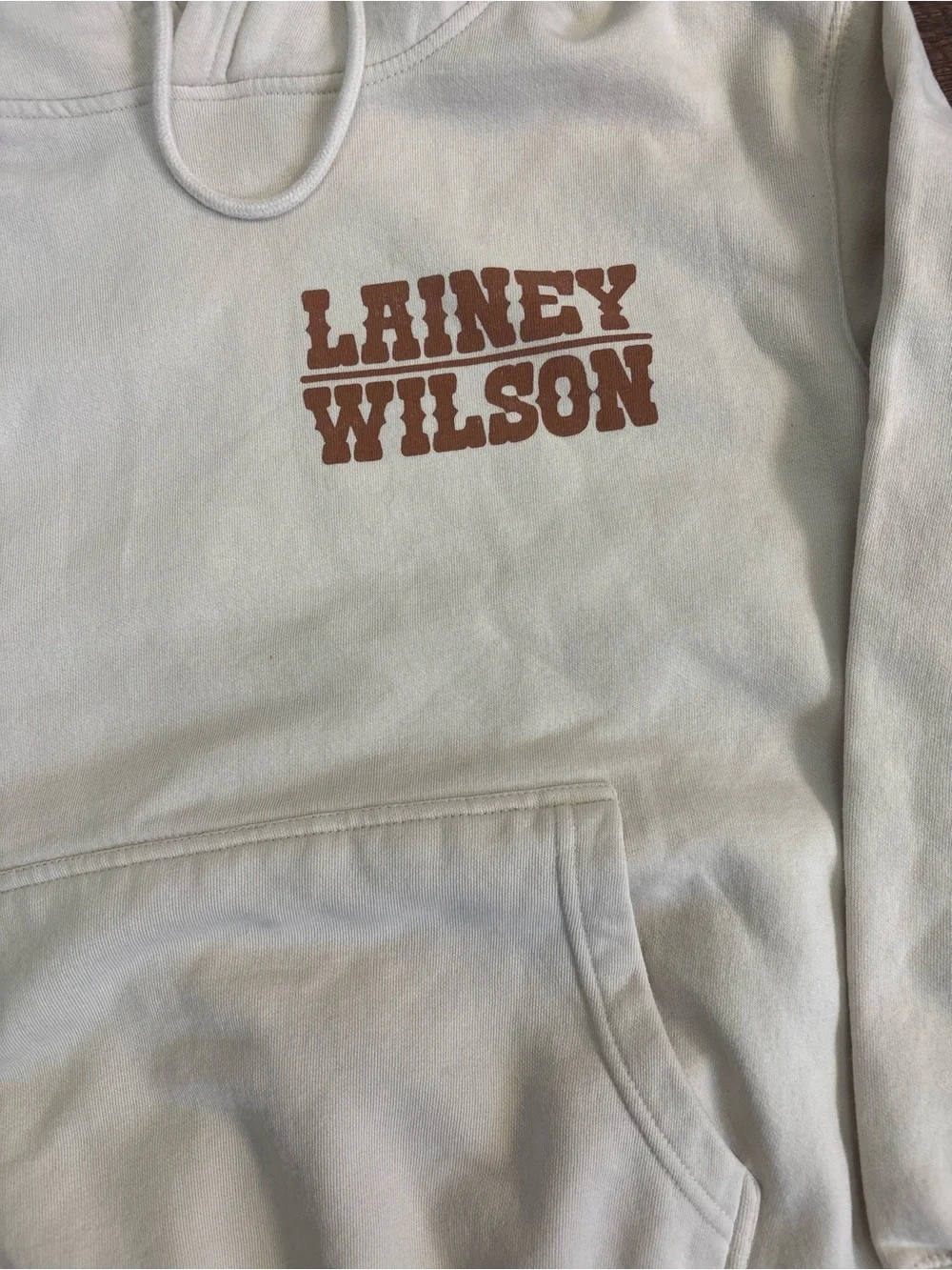 Lainey Wilson Exclusive Tan Hoodie Size MediumCountry Music Tour Merch Pullover - Picture 5 of 6